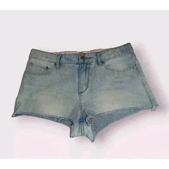 Roxy Women's Size 28 Blue Cut Off Light Wash Denim Shorts Cotton Jeans - Picture 1 of 10